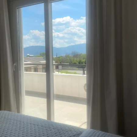 Terra Homes- Olivia Holiday home *